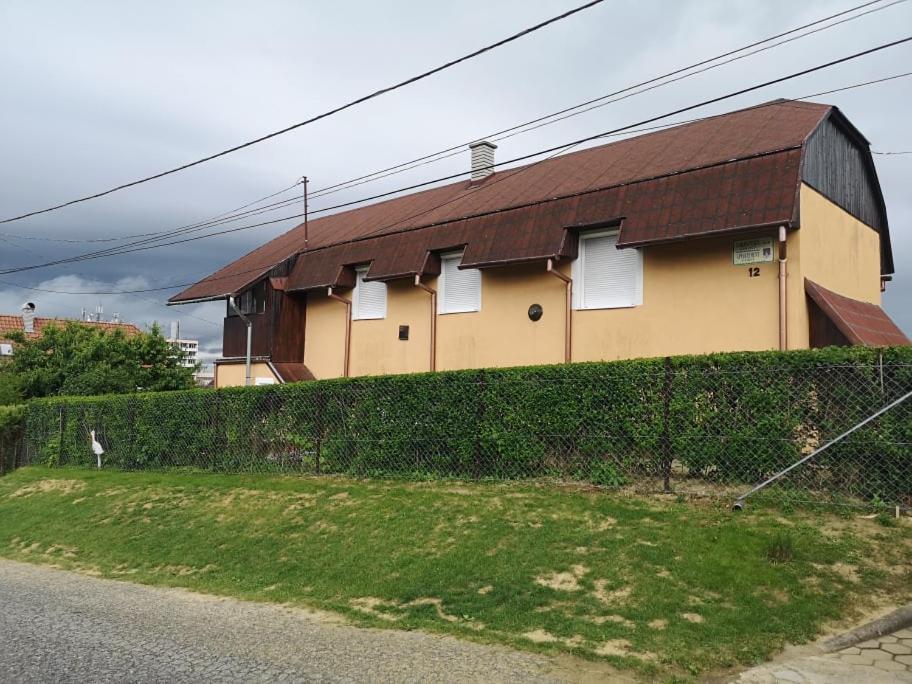 Karos Central Apartmanhaz Zalakaros Exterior foto